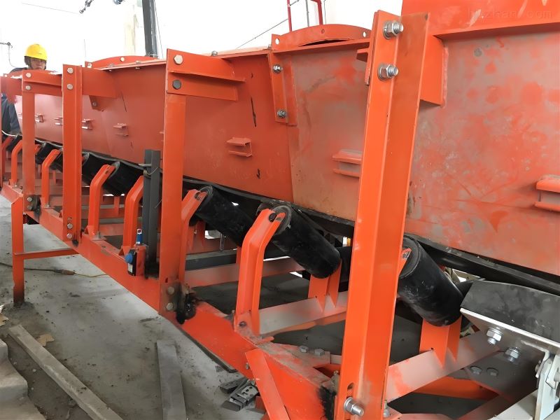 Skirtboard / Anti-Spill Chute (DTII Type)
